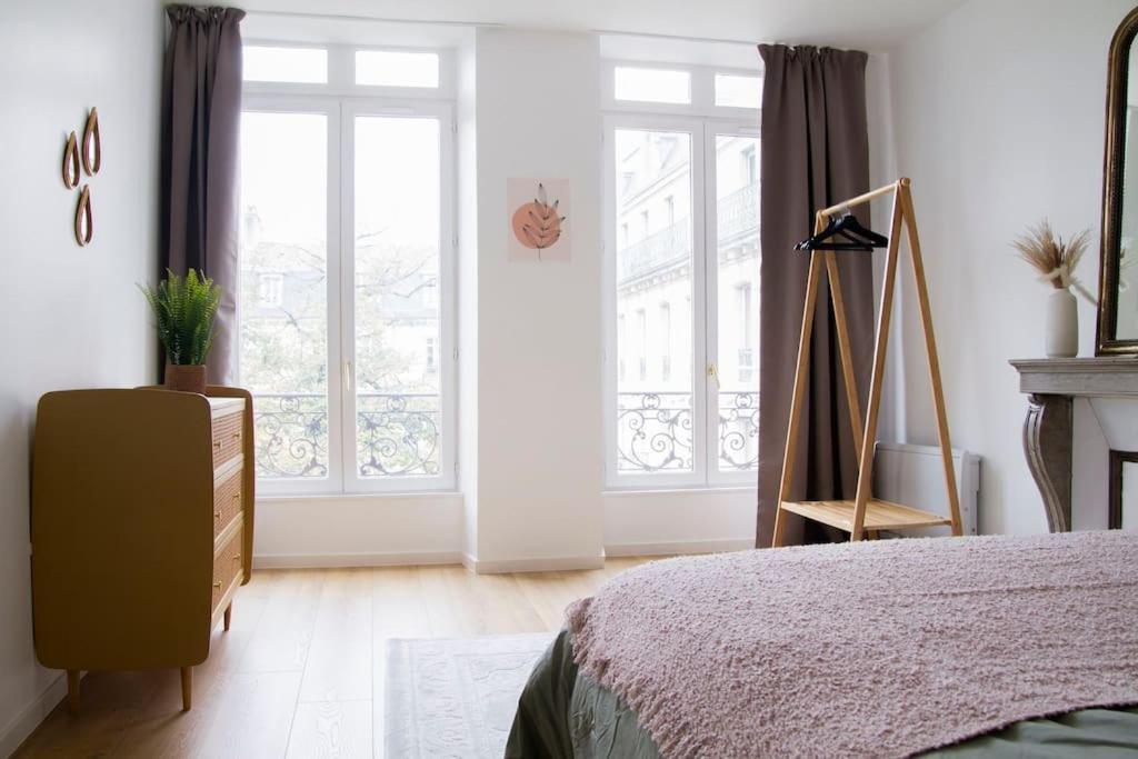 Le Saint Amour Cosy Besançon Buitenkant foto